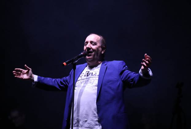 Split: Mladen Grdović raspjevao publiku na koncertu na Gripama