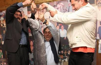 Ribar Nikola ulovio ugora teškog 45 kila i prodao ga