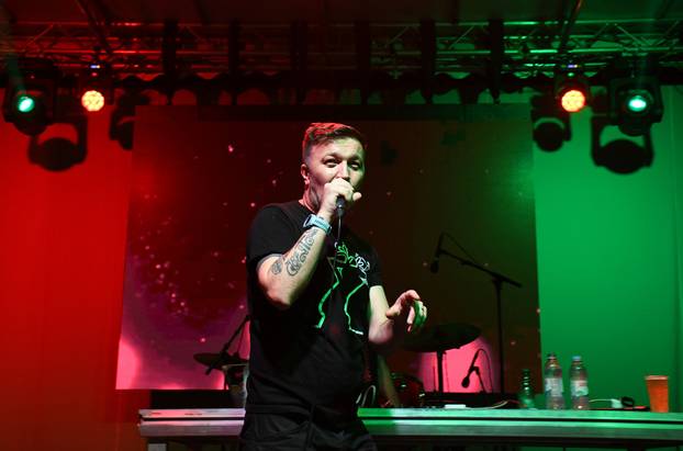 Sisak: Edo Maajka nastupio na 9. Festivalu piva