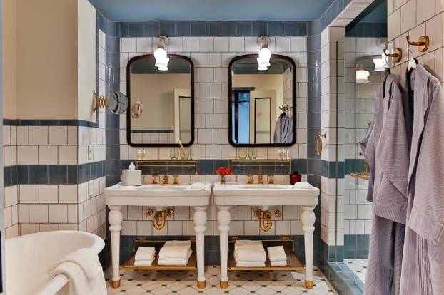 Luksuzni hotel u prostoru stare pivovare nudi čak 3500 knjiga