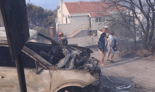Mještani Piska: Piroman na motoru podmeće ove požare!
