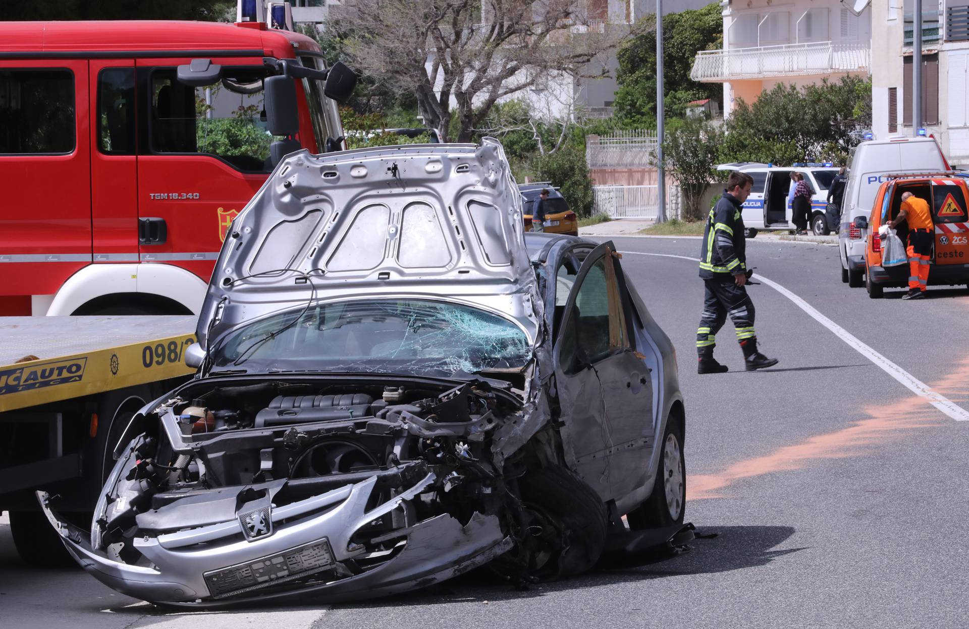 Minice: Četiri osobe ozlijeđene u prometnoj nesreći