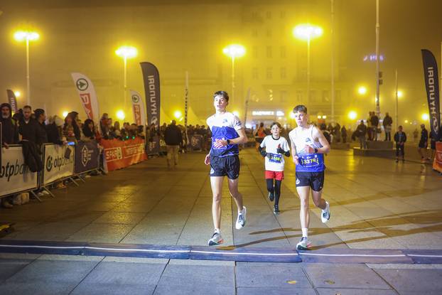 Održan 14. Zagreba?ki no?ni cener na kojem je sudjelovalo oko 3000 trka?a