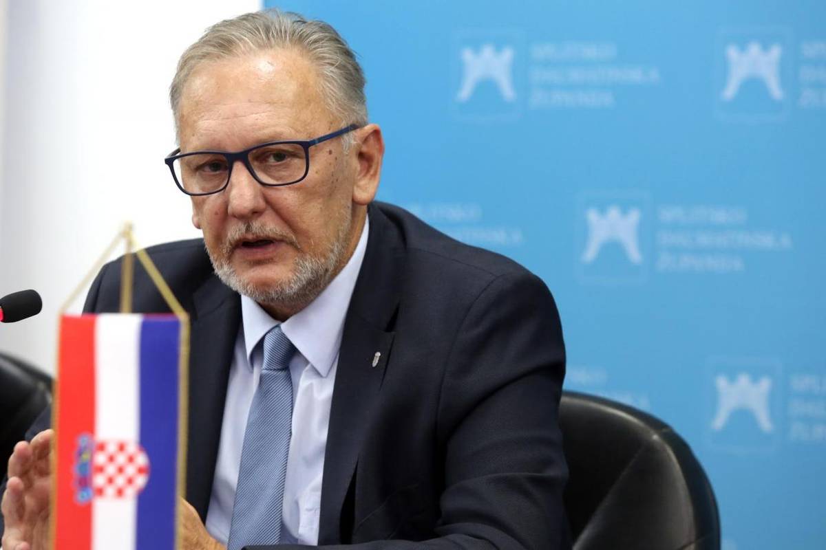 Božinović: 'Potpisi na spornim nalozima su slični, nisu moji'