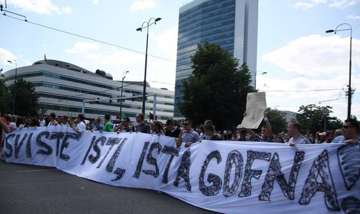 Okončani prosvjedi za JMBG: Ljudi se razišli bez rezultata