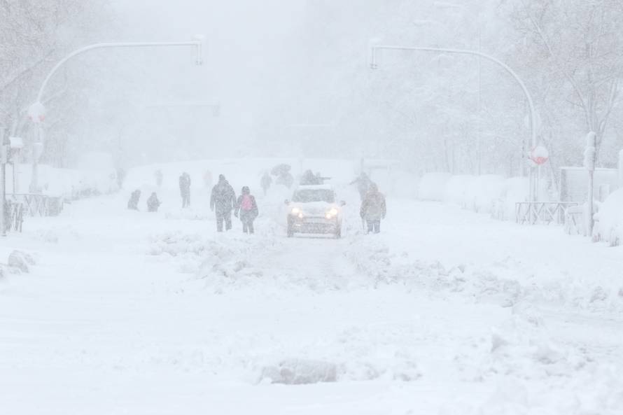 Madrid, Spain; 09/01/2021.- Some citizens of Madrid take to the streets in a...