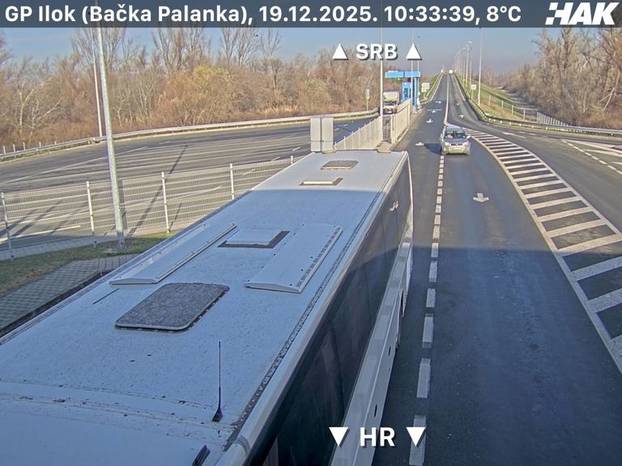 FOTO Pogledajte kaos na našim cestama! Počelo već na granici. Zagužvalo se i na ZG obilaznici!