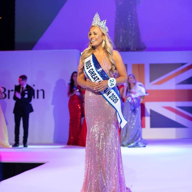 Imala je toliko kilograma da ju je zaručnik ostavio: Zainatila se i postala miss Velike Britanije