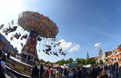 Mali Octoberfest: U Münchenu počeo proljetni festival 