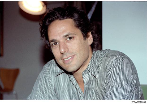 FOTO Ovo su dosad neviđene fotografije iz Epsteinovih spisa