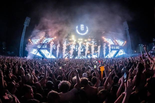 Split - Druga večer Ultra Europe Festivala, DJ Calvin Harris.