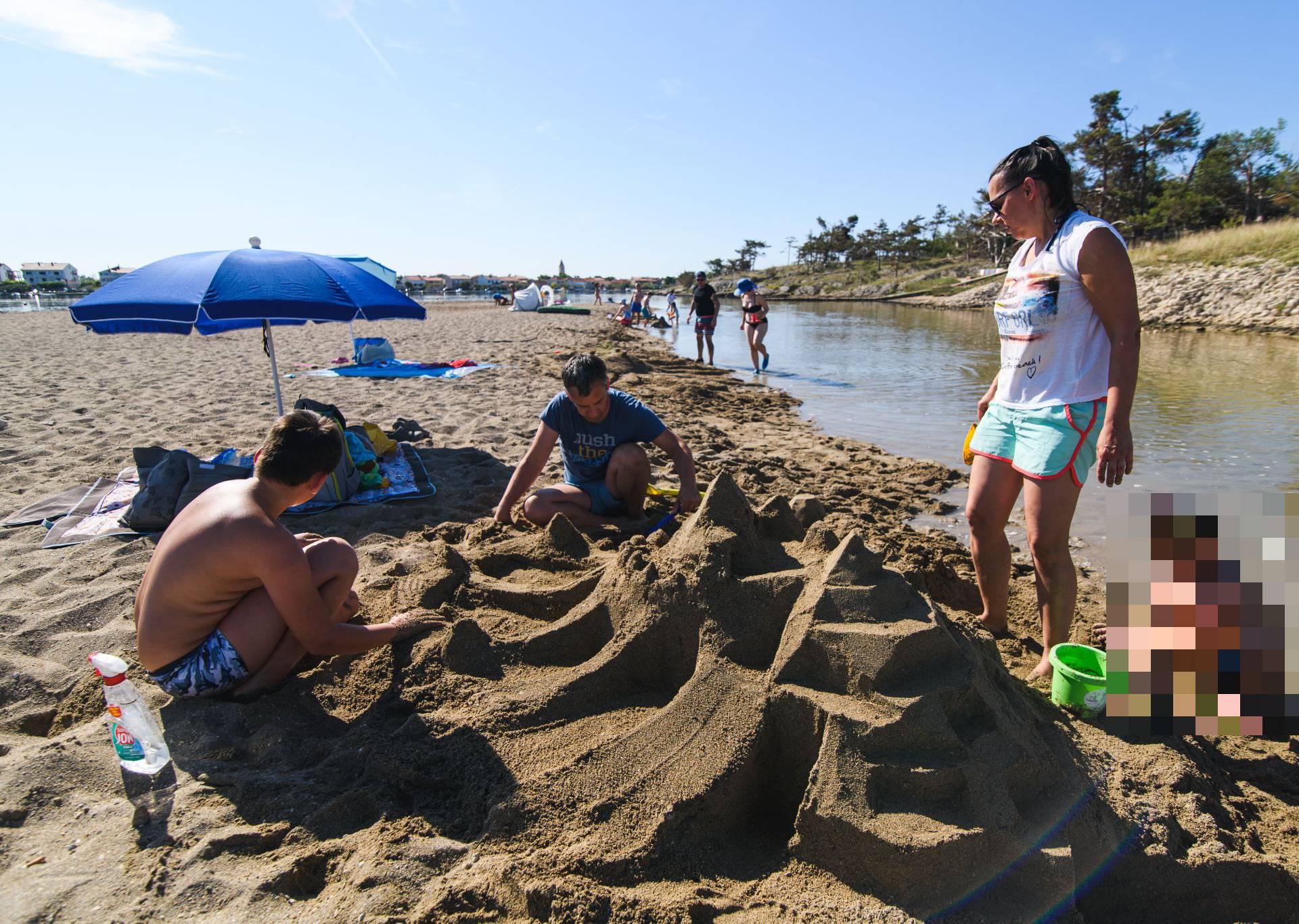 Prekrasne skulpture od pijeska uljepšale poznate plaže u Ninu