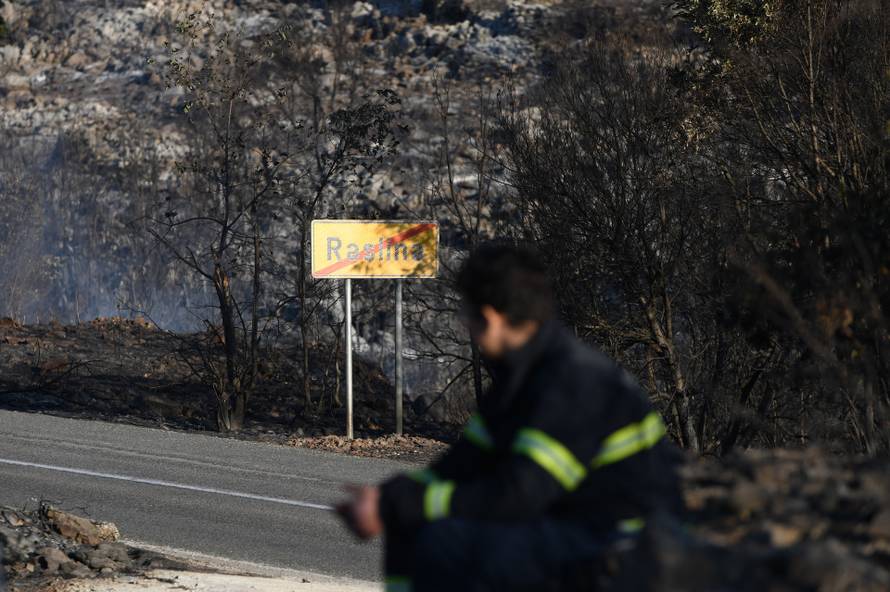 Podru?je Rasline i Zatona i dalje nadziru vatrogasci