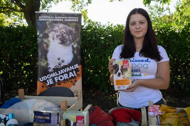 U skloništu Dumovec održan je prvi Dumovečki buvljak na kojem su građani mogli posjetiti sklonište te upoznati pse i mačke