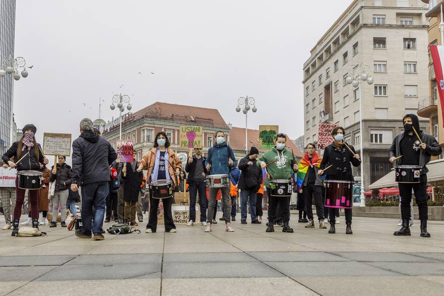 pix snimke molitelja zagreb i rijeka