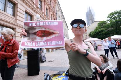 Zagreb: Ženska mreža Hrvatske akcijom pokazali da ne pristaju na kršenje ljudskih prava žena