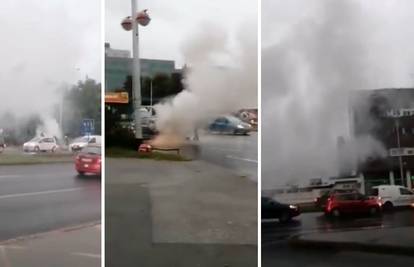 Zapalio se auto nasred ceste u Zagrebu: 'Sve je bilo u dimu!'