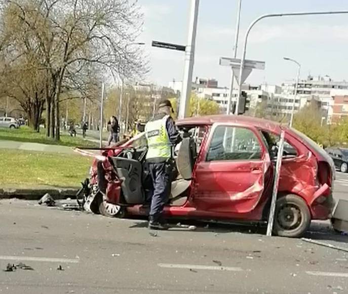 Nesreća u Zagrebu: Ozlijeđeno troje ljudi, prevezli ih u bolnice