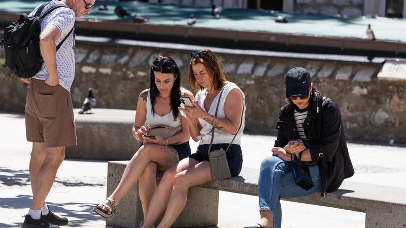FOTO Predivna subota u Dubrovniku,  stvorena za minglanje i upjanje Sunca