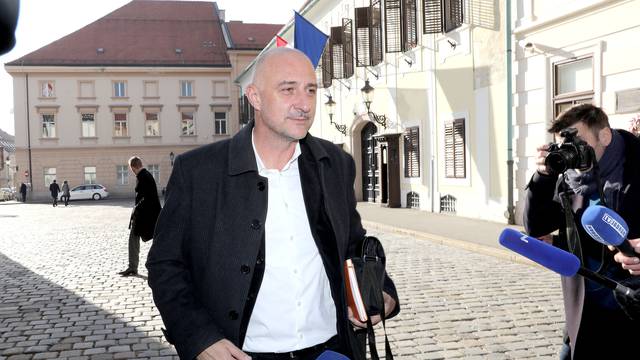 Zagreb: Dolazak članova vladajuće koalicije na sastanak u Banske dvore
