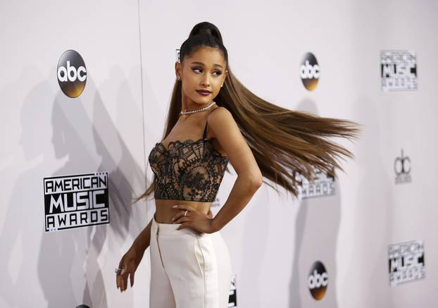 Singer Ariana Grande arrives at the 2016 American Music Awards in Los Angeles