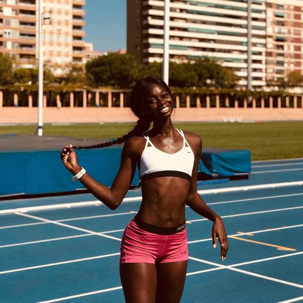 FOTO Najglamuroznija žena godine: Španjolska olimpijka i skakačica u dalj spašava živote