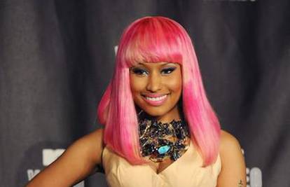 Reperica Nicki Minaj se 'pali' na voditelja Simona Cowela