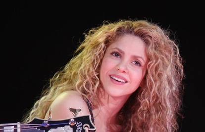 Shakira i njezine kovrče: Koristi široki češalj i njeguje vrhove