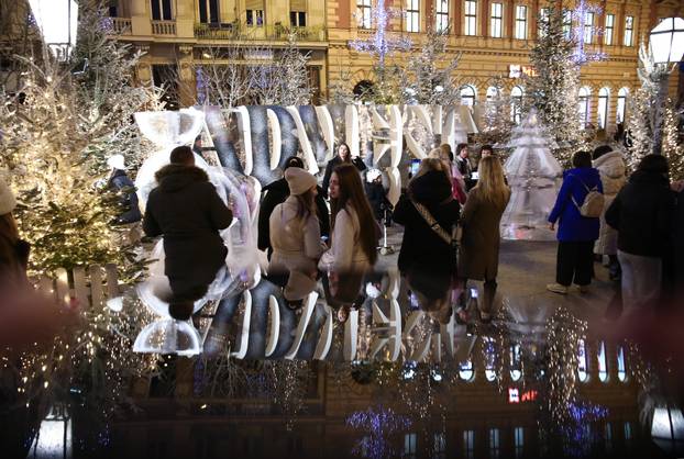 Zagreb: Zagrebački Advent na Trgu bana Jelačića