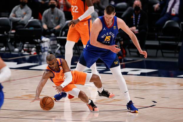 NBA: Playoffs-Phoenix Suns at Denver Nuggets