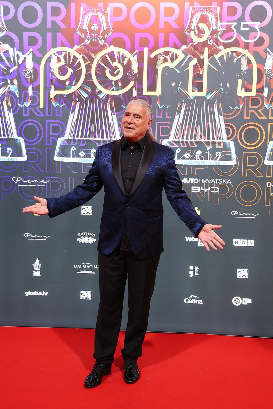 Split: Dolazak uzvanika na svečanu dodjelu 33. glazbene nagrade Porin