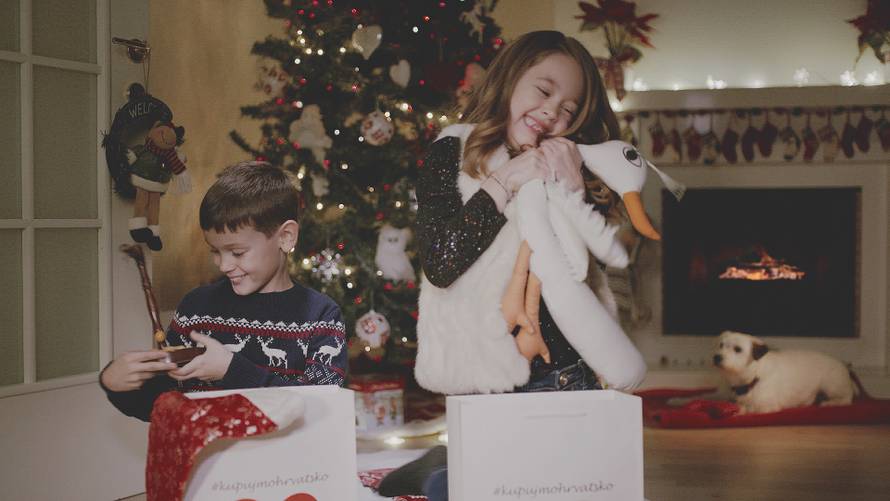 Djedica kaže: I ovih blagdana birajmo i kupujmo hrvatsko!