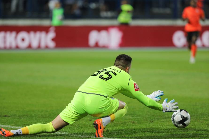 Osijek  i Šibenik susreli se u 8. kolu HNL-a