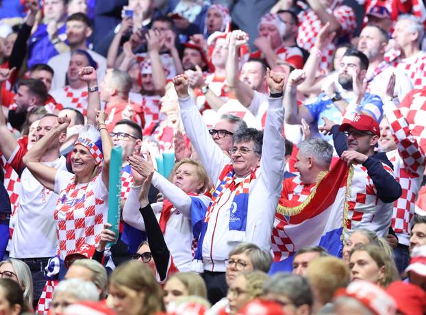 Navijači na utakmici između Islanda i Hrvatske u borbi za treće mjesto EHF Europskog prvenstva