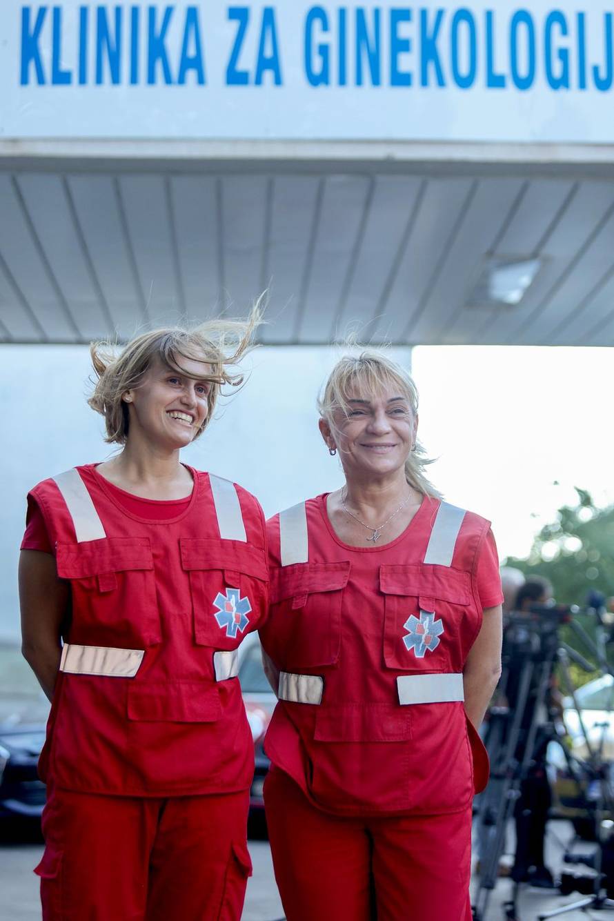 Ministar Banožić u KBC-u Rijeka posjetio  majku koja je rodila djevojčicu u helikopteru Hrvatskog ratnog zrakoplovstva