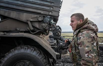 Ukrajina: 'Povukli smo snage iz sela pored okupirane Avdijivke'