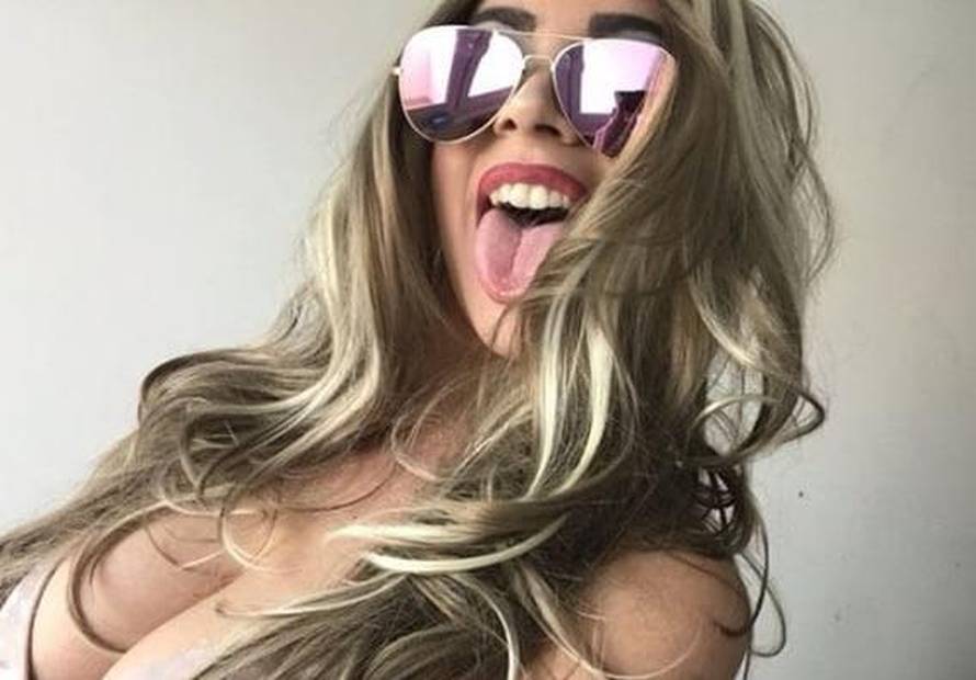 Ana-Marija 'postala' starleta: Stavila periku pa izbacila grudi