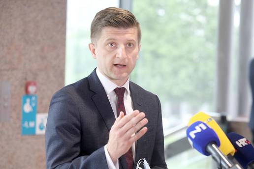 Marić: '840.000 građana je u prešutnom prekoračenju'