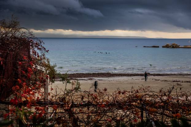 Split: Jesen na plaži Bačvice