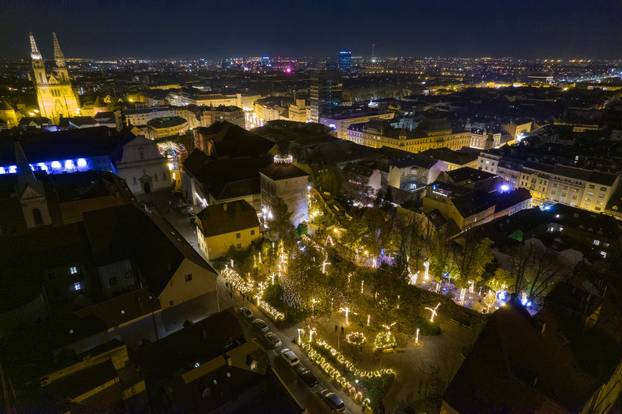 Pogled iz zraka na Advent u Zagrebu