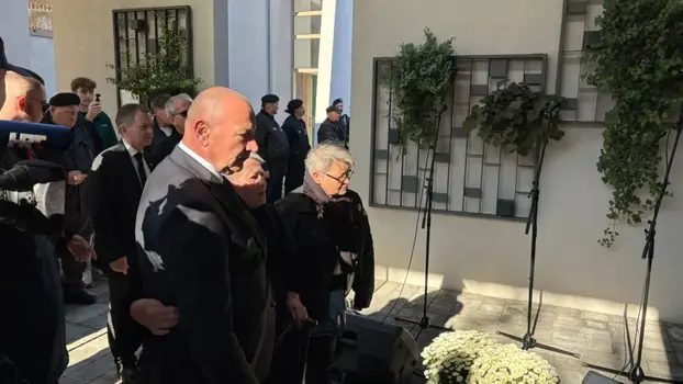 Zorislava Gašpara  na Ovčari su ubili četnici. Imao je 20 godina. Tijelo su mu našli s Nicolierom