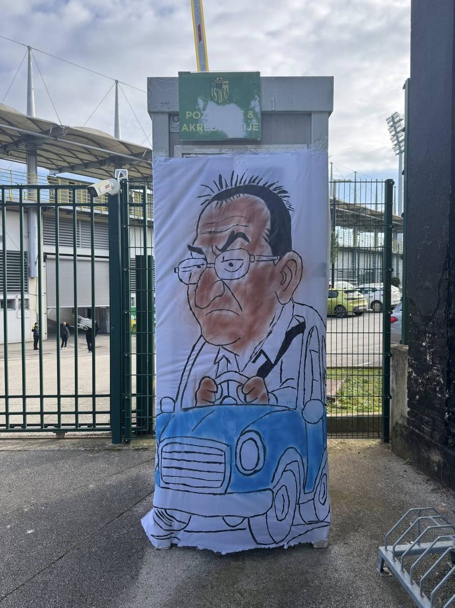 Karikatura Miškovića osvanula kod Aldo Drosine. Navijači mu nisu zaboravili 'slučaj parking'