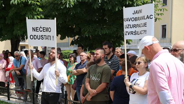 Mirni protest građana Mostara zbog nastavka građevinskih radova na lokalitetu Lakišića harema