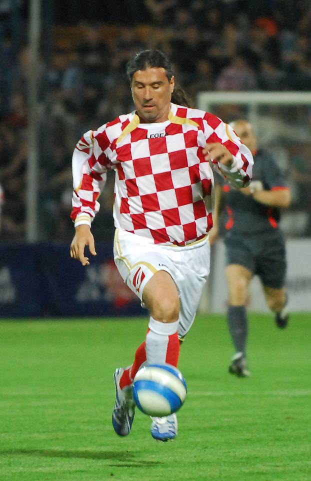 ARHIVA - Beograd: 02.04.1964. godine ro?en pjeva? Goran Karan