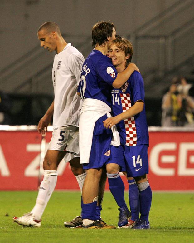 ARHIVA - 2006. Zagreb: Vatreni i "maksimirska krtica" srušili su Englesku 