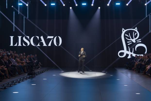 FOTO Lisca svoju 70. obljetnicu proslavila spektakularnom revijom donjeg rublja