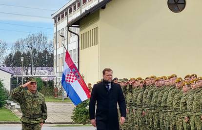 Banožić uputio božićnu čestitku: Ostvarili smo sve ono za što su se zalagali hrvatski branitelji
