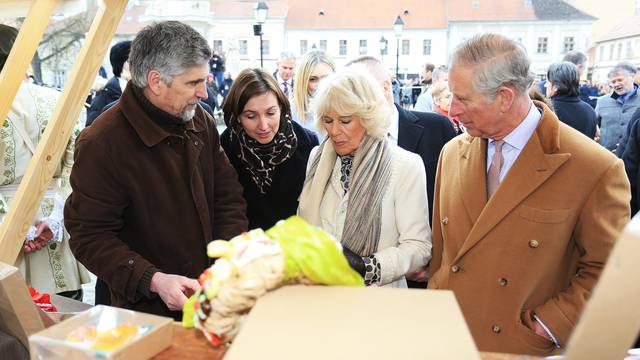Osijek: Princ Charles i Camilla prošetali centrom grada i Tvr?om