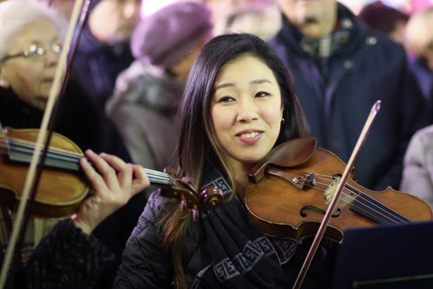 Koncert na placu: Po špeceraj na Dolac uz ritmove solista...