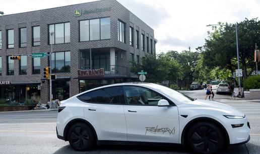 Muskova Tesla dobila zeleno svjetlo za testiranje robotaksija u Arizoni: Uskoro u Phoenixu...